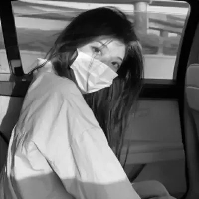 唯美黑白美女头像