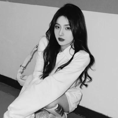 唯美黑白美女头像