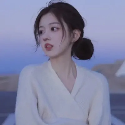 2025漂亮可人的爆款女生头像高级