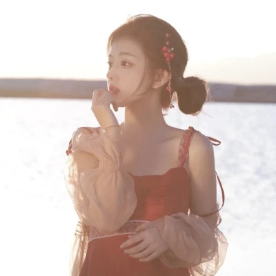 2025漂亮可人的爆款女生头像高级