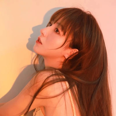 2025漂亮可人的爆款女生头像高级