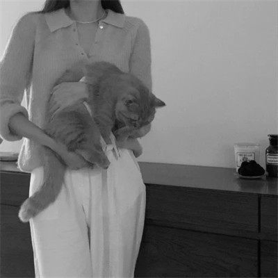 黑白头像美女图片