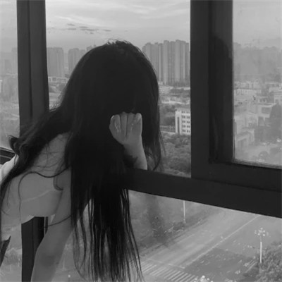 黑白头像美女图片