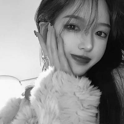 黑白头像美女图片