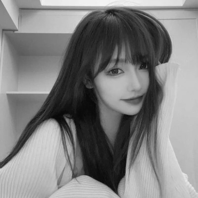 黑白头像美女图片