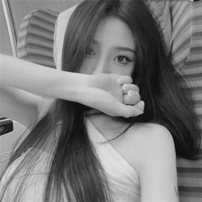 黑白头像美女图片
