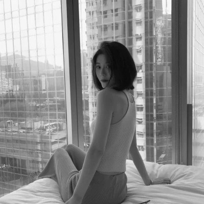 黑白头像美女图片