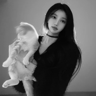黑白头像美女图片