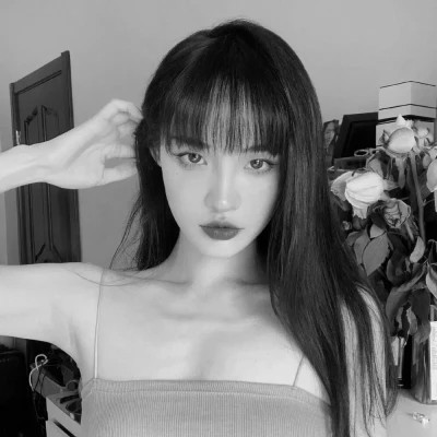 黑白头像美女图片