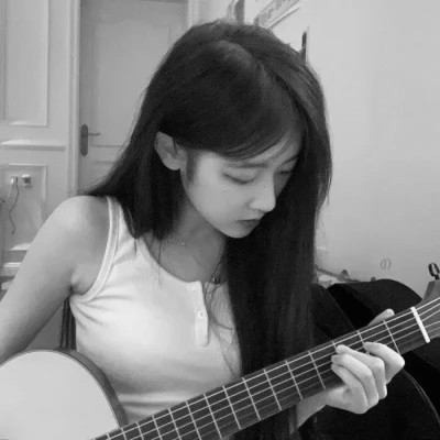 美女头像黑白图片气质