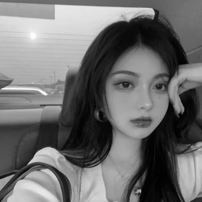 美女头像黑白图片气质