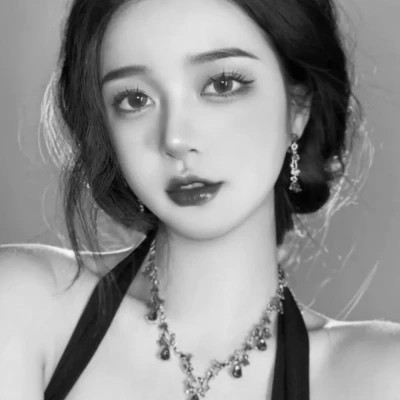 美女头像黑白图片气质