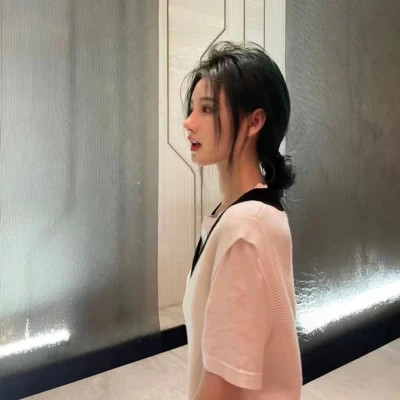 女生头像真人2025最火