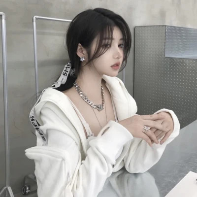 头像2025最火好看女生