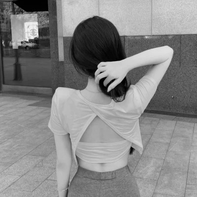 qq头像美女头像黑白