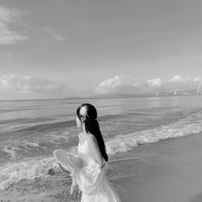 qq头像美女头像黑白