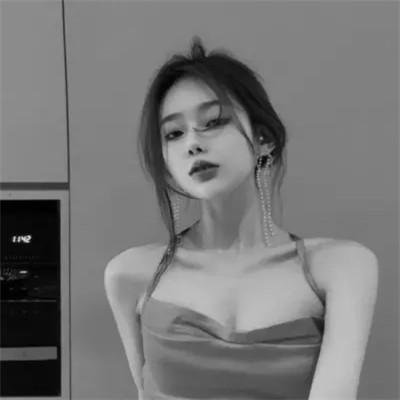 qq头像美女头像黑白