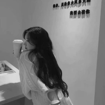 qq头像美女头像黑白