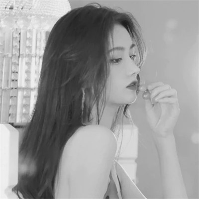 qq头像美女头像黑白