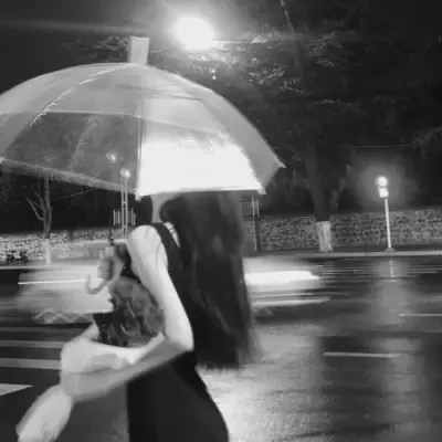 黑白现代美女头像
