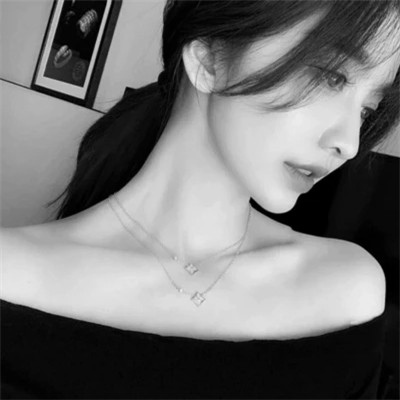 黑白现代美女头像