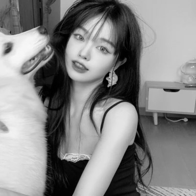 黑白现代美女头像