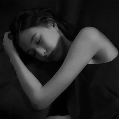 黑白现代美女头像