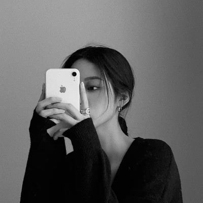 黑白现代美女头像