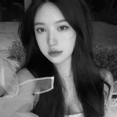 黑白现代美女头像
