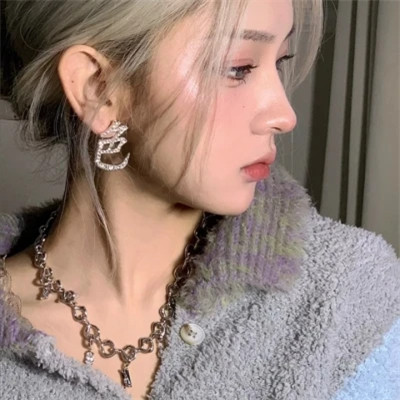 2025高清的耐看女头