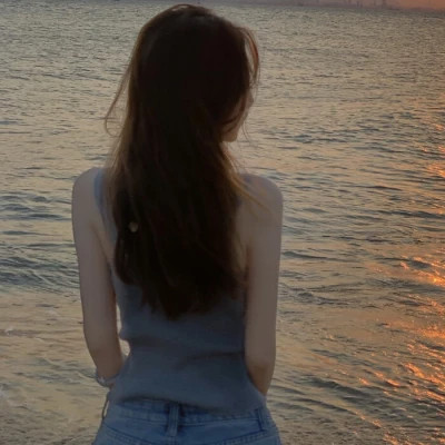 2025新款好看有气质的女生头像