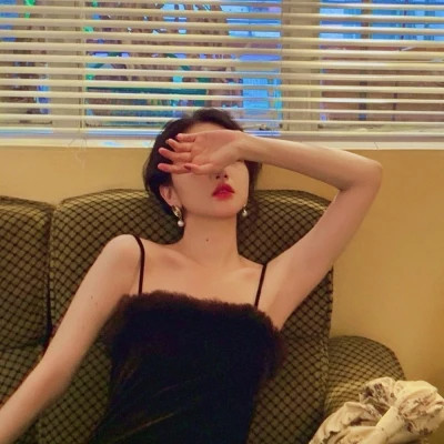 2025新款好看有气质的女生头像