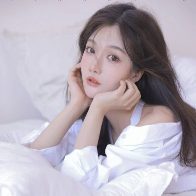 2025新款好看有气质的女生头像