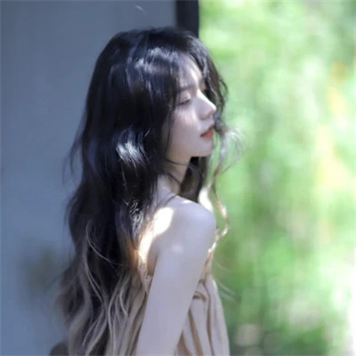 2025新款好看有气质的女生头像