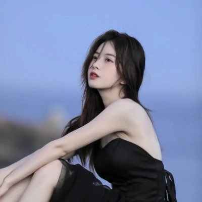 2025新款好看有气质的女生头像