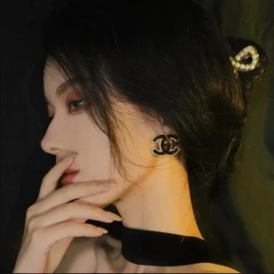 2025最新最火好看女生头像