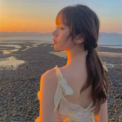 2025最新最火好看女生头像