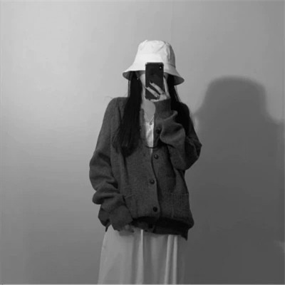高级感美女头像高清黑白