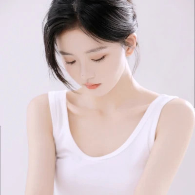 女生的微信头像最火爆2025