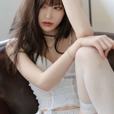 女生的微信头像最火爆2025