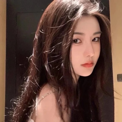 女生的微信头像最火爆2025