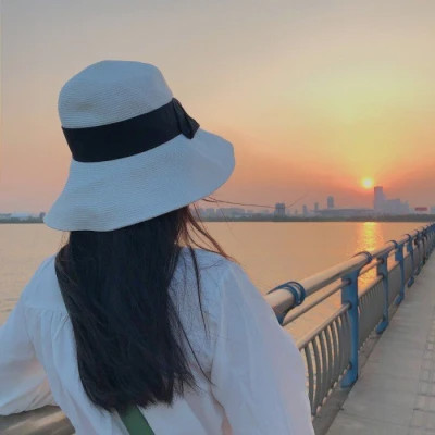 女生的微信头像最火爆2025