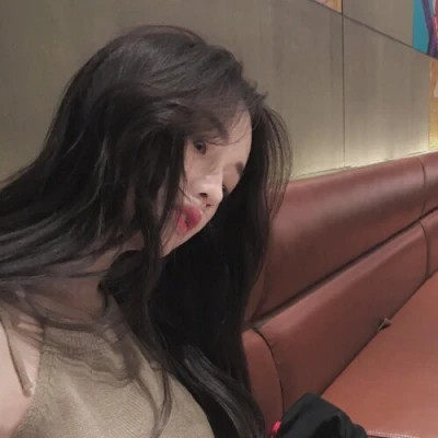 女生的微信头像最火爆2025
