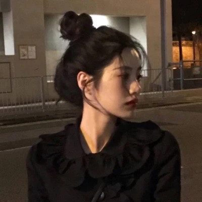 女生的微信头像最火爆2025
