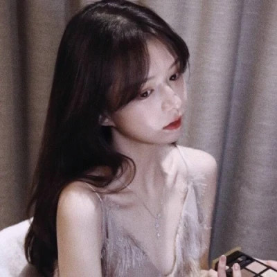 女生的微信头像最火爆2025