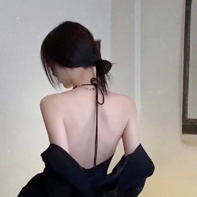 女生的微信头像最火爆2025