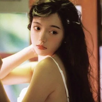 女生的微信头像最火爆2025