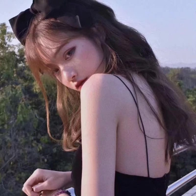 女生的微信头像最火爆2025
