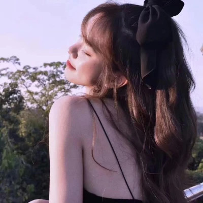 女生的微信头像最火爆2025