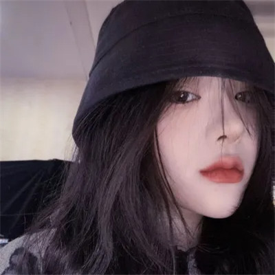女生的微信头像最火爆2025